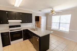 Building Photo - 123 Moss Creek Dr