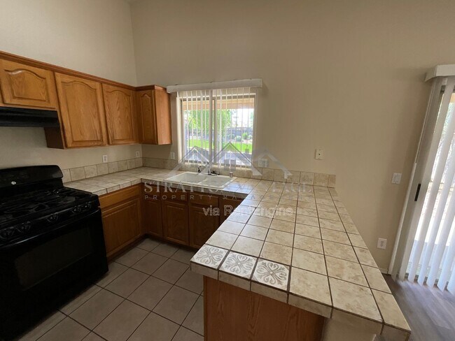 Building Photo - 5313 W Pecan Rd