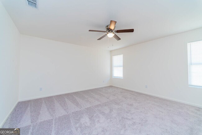 Building Photo - 307 Gazebo Dr