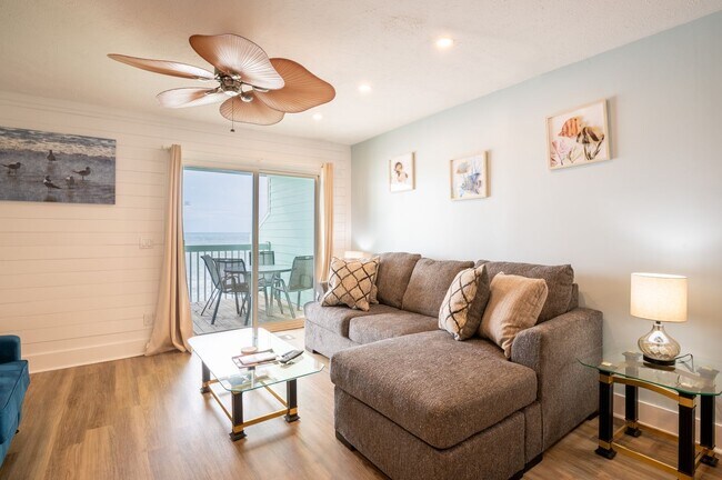 Building Photo - Ocean Dunes 1505 @ 1505 Sand Dollar Ct