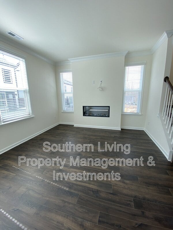 Building Photo - 13109 Simoneaux Ln