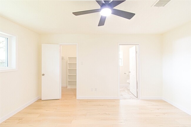 Building Photo - 13619 Elm Ct