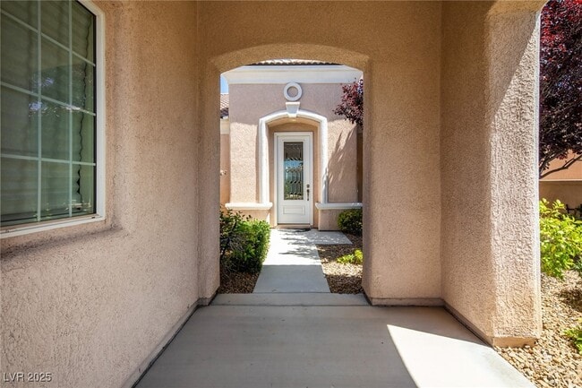 Building Photo - 10248 Santo Nina Ct