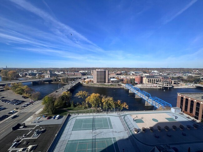Building Photo - Downtown Grand Rapids condo overlooking the Grand River!