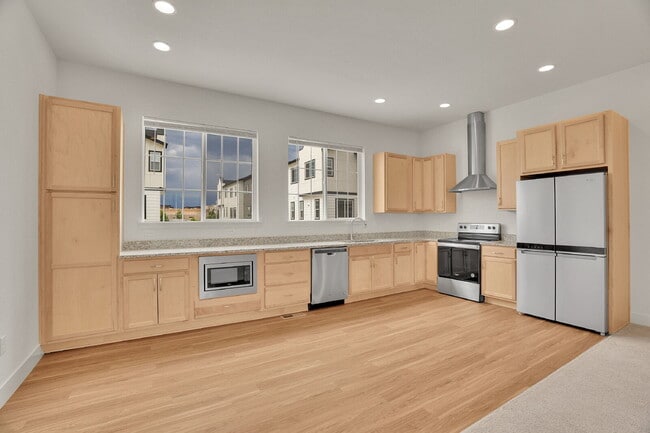 Building Photo - $2,500 - 2 Bed, 2.5 Bath Townhome in Broom...
