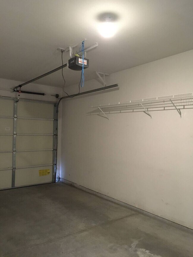 Building Photo - ra1052