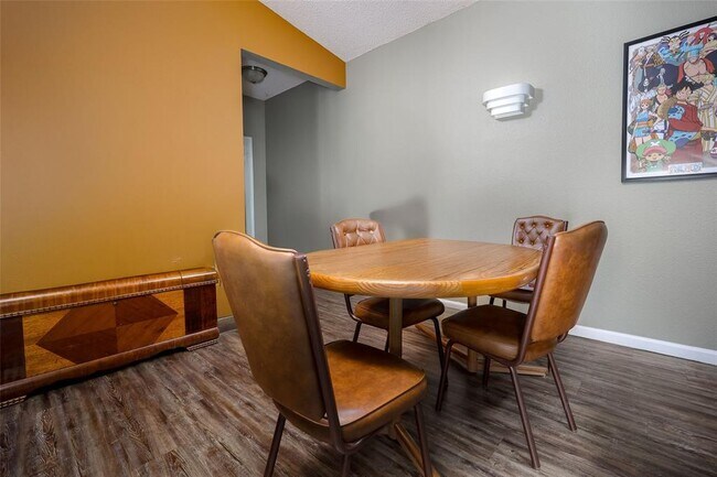 Building Photo - 2200 Classen Blvd