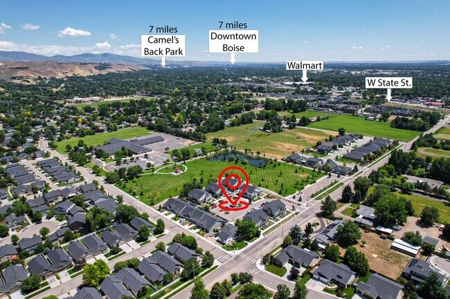 Building Photo - 7485 N Lucy Rose Ln