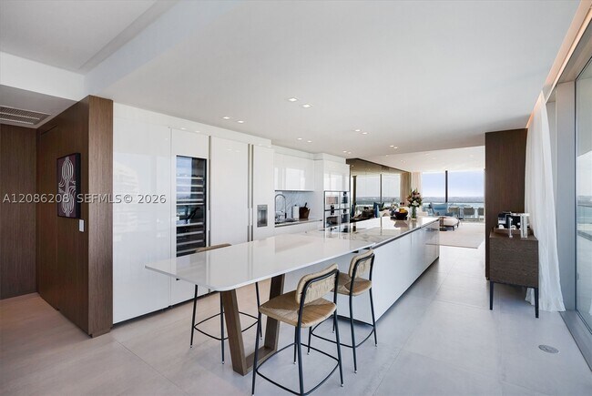 Building Photo - 10203 Collins Ave