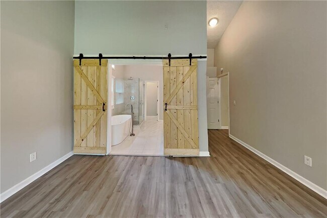 Building Photo - 111 Meadowview Ln