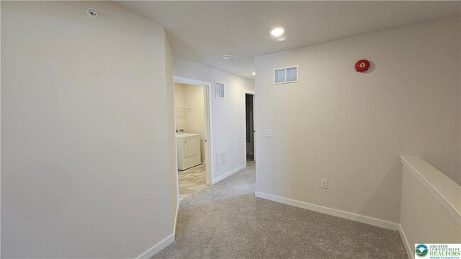 Building Photo - 7625 Clayton Ave