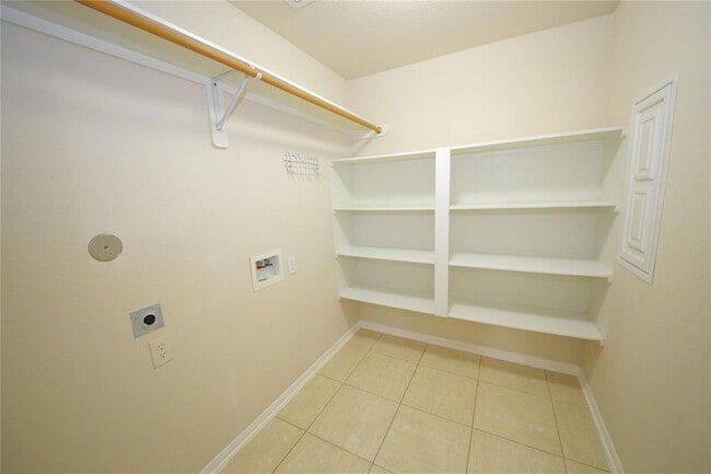 Building Photo - 9723 Misty Vine Ct