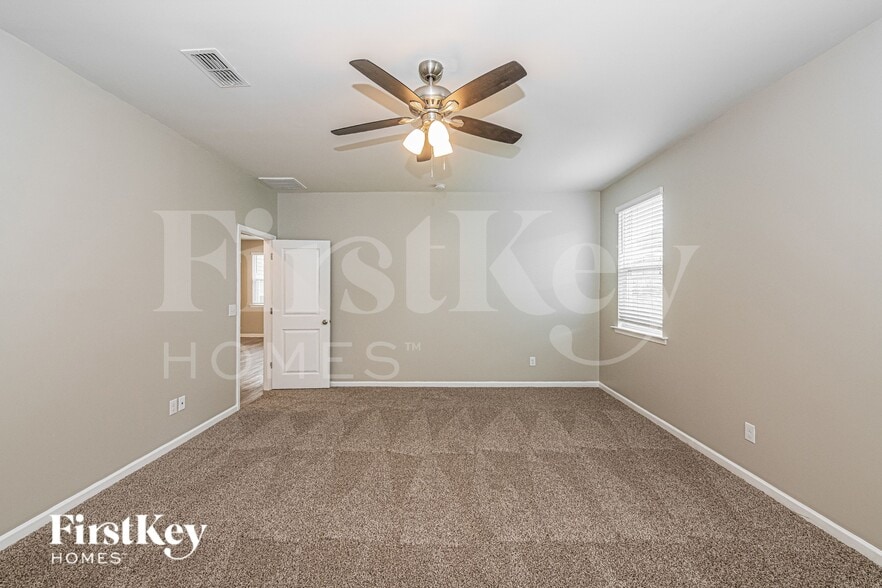 Building Photo - 1508 Underbrush Dr