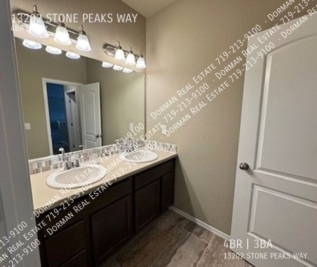 Building Photo - 13202 Stone Peaks Way