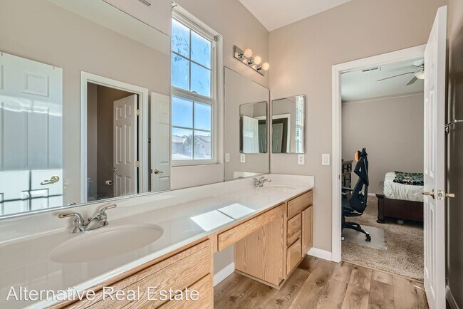 Building Photo - 5 br, 4 bath House - 10016 Sharp Ridge Avenue