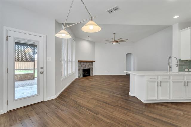 Building Photo - 1310 Blairwood Dr