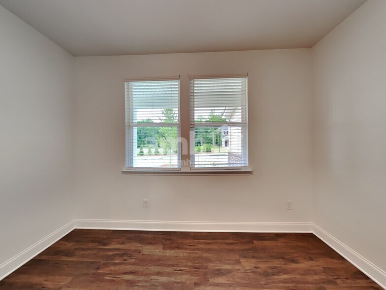 Building Photo - 5036 Pebble Bridge Way