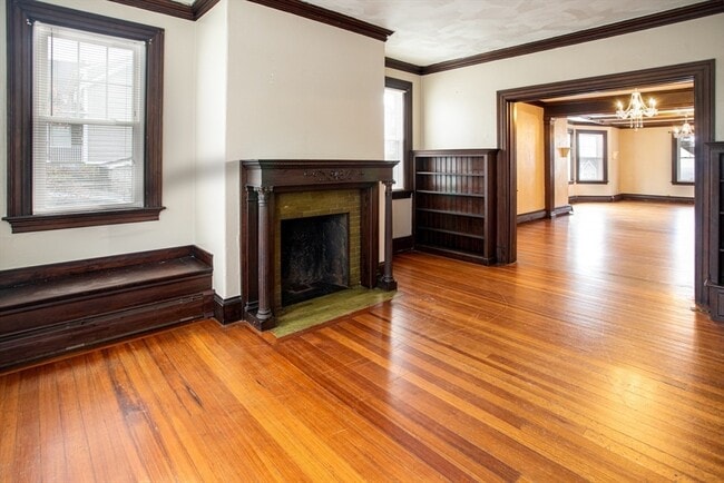 Building Photo - 130 Underwood St