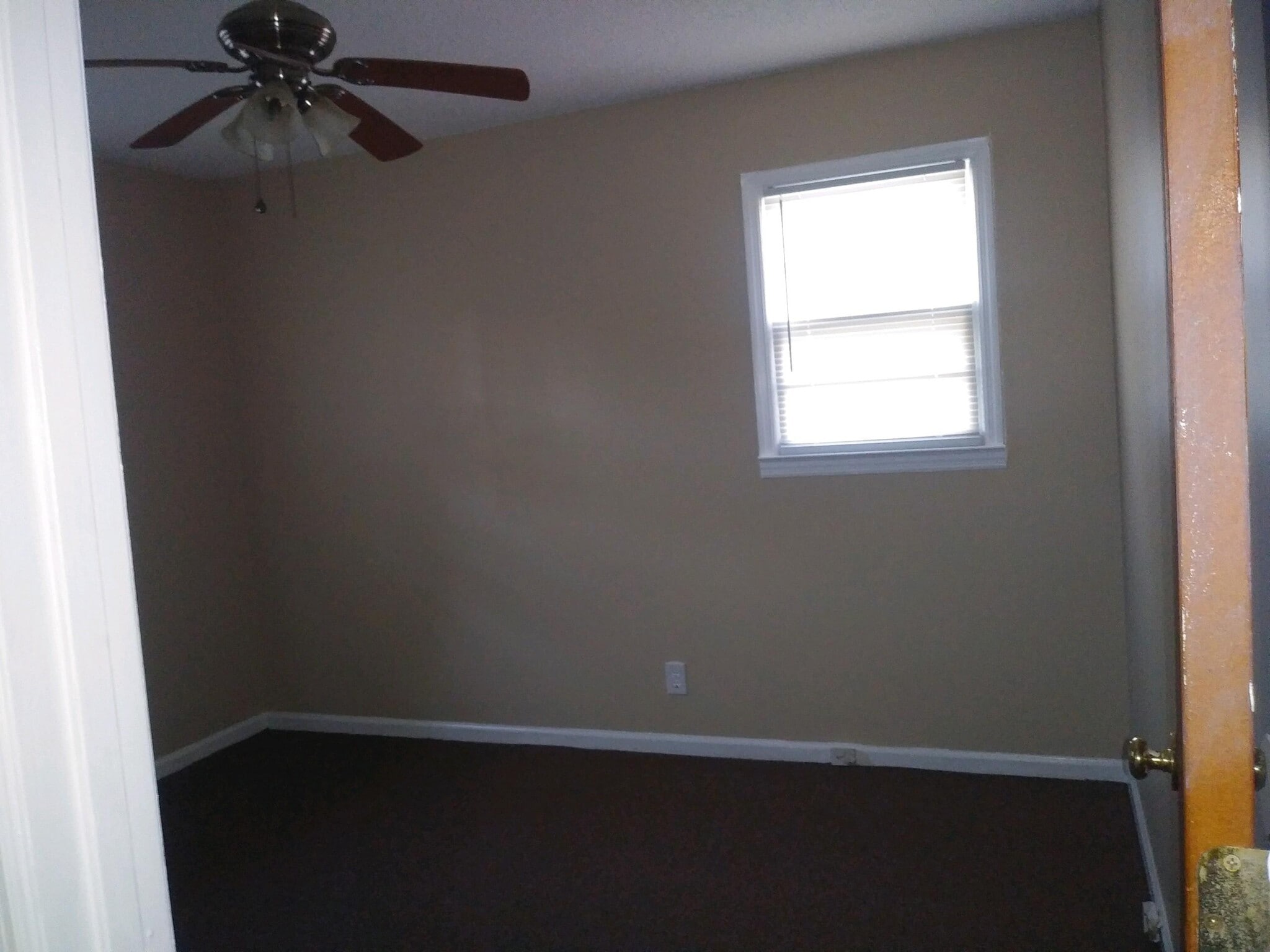 Building Photo - 612 Gaines Ave