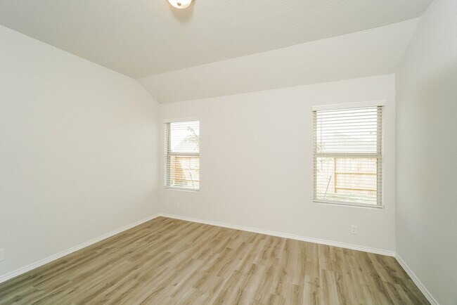 Building Photo - 5107 Moni Rock Dr