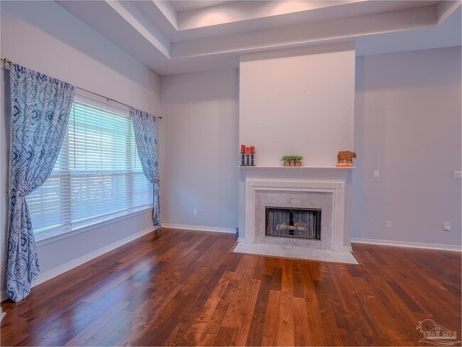 Building Photo - 4986 Vizcaya Dr