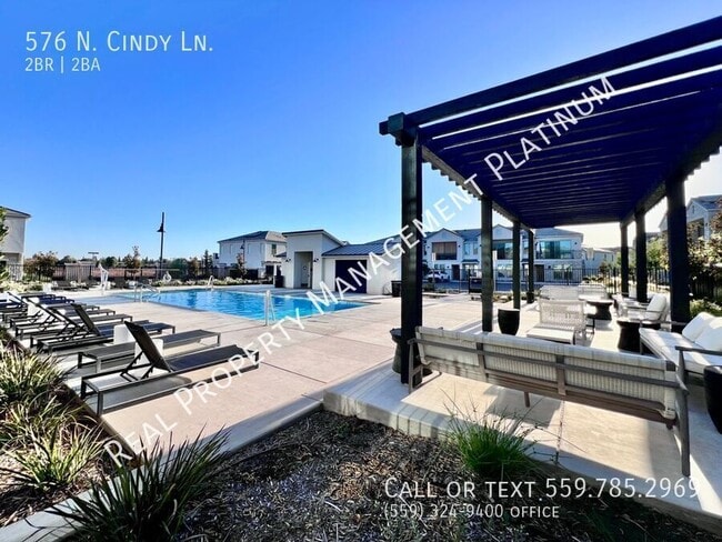 Building Photo - 576 N Cindy Ln