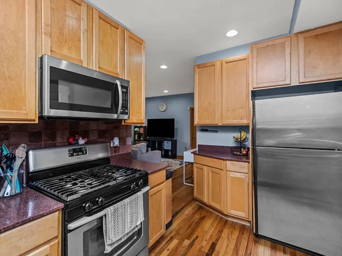 Building Photo - 5252 S Drexel Ave