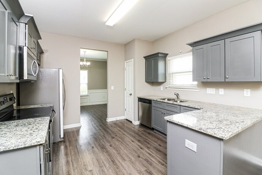 Building Photo - 92 Moss Way