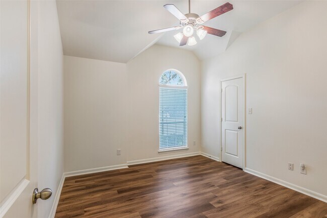 Building Photo - 26819 Shoal Hollow Ct