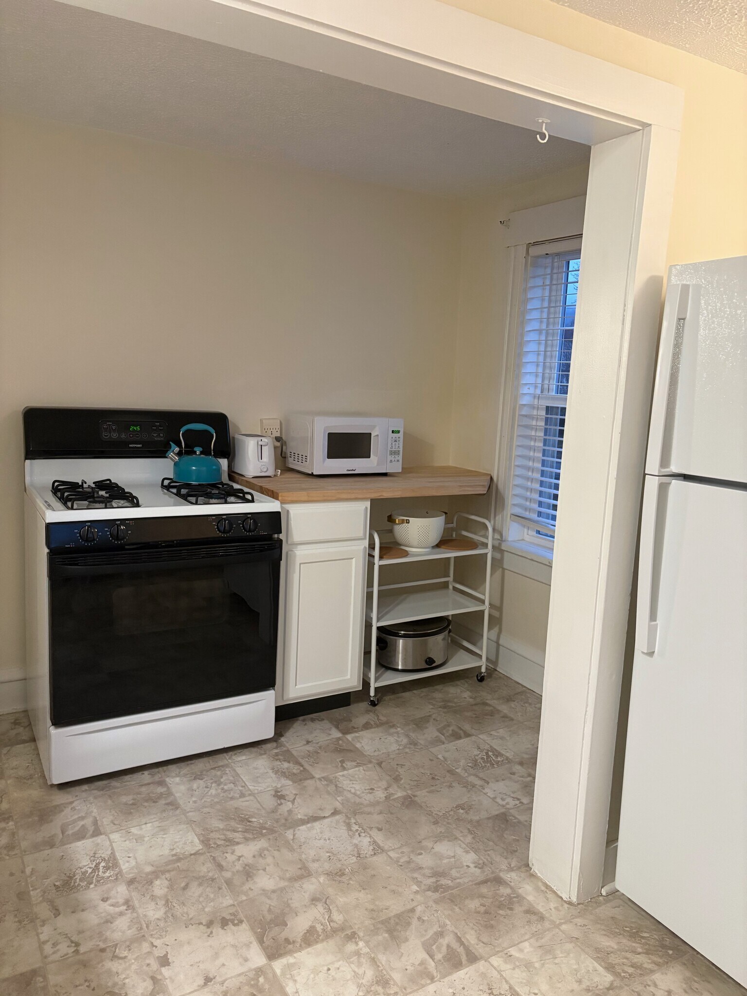 Building Photo - 149 Cutler Ave