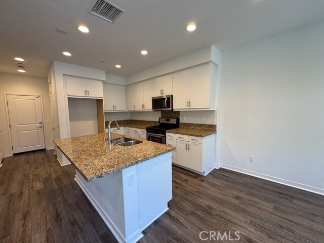 Building Photo - 2625 Verna Dr