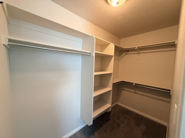 Building Photo - 15108 Honor Dr