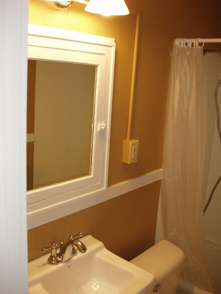 Building Photo - 1301 1st St SW