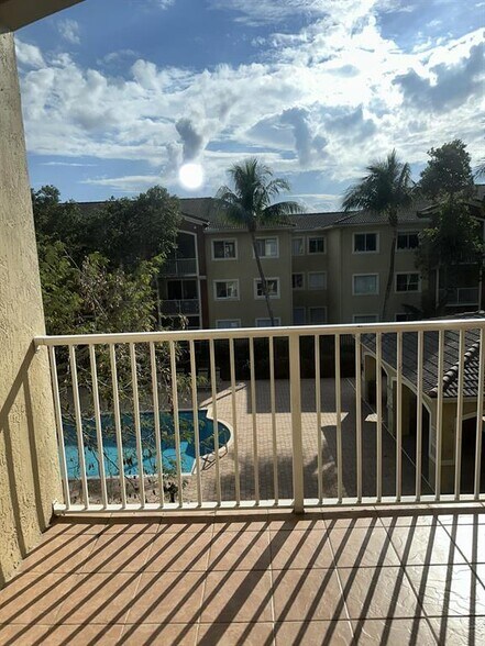 Building Photo - 7085 Nova Dr