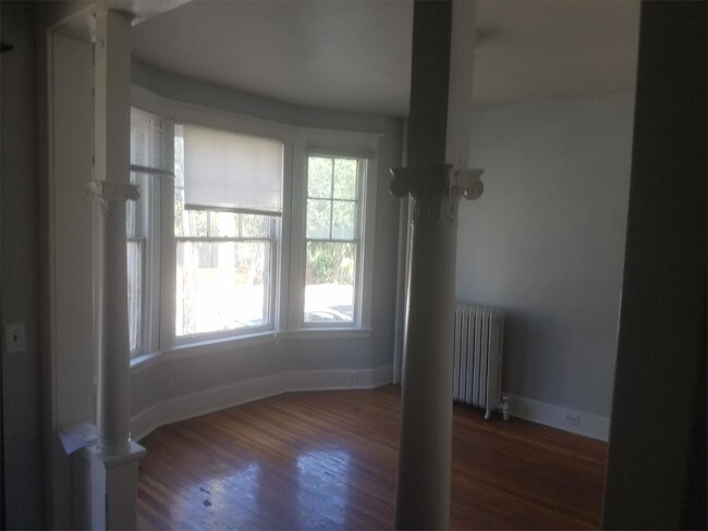 Primary Photo - 322 Orange St