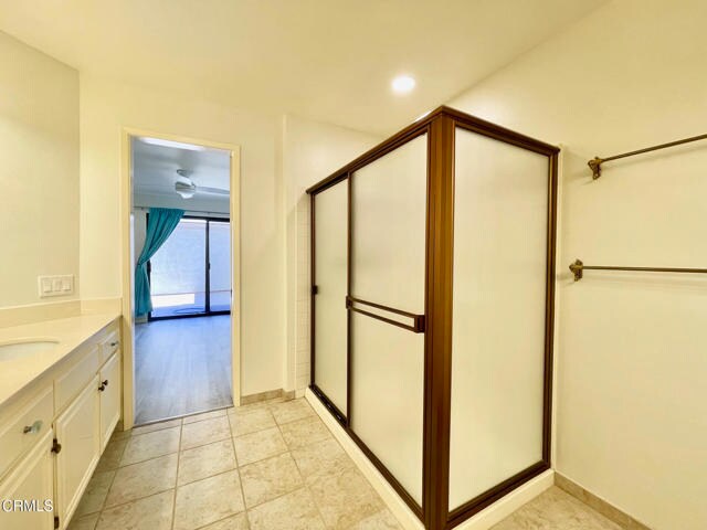 Building Photo - 726 Island View Cir