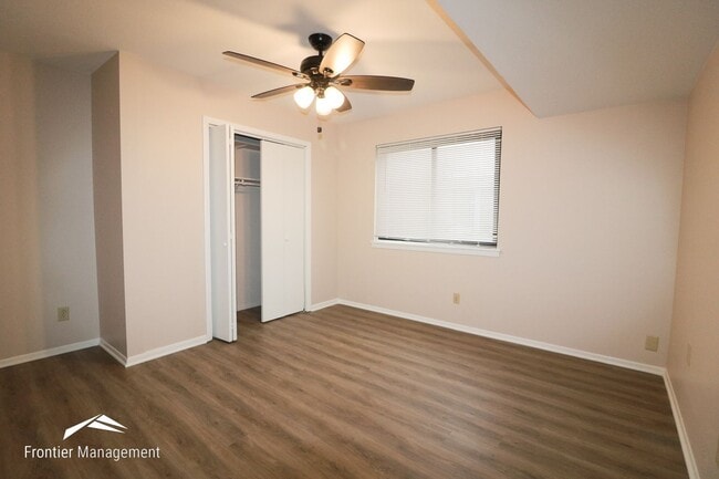 Building Photo - 1500 McCain Ln