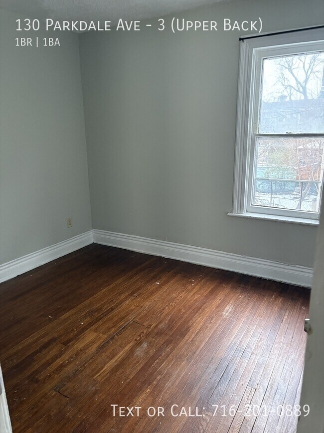 Building Photo - 130 Parkdale Ave