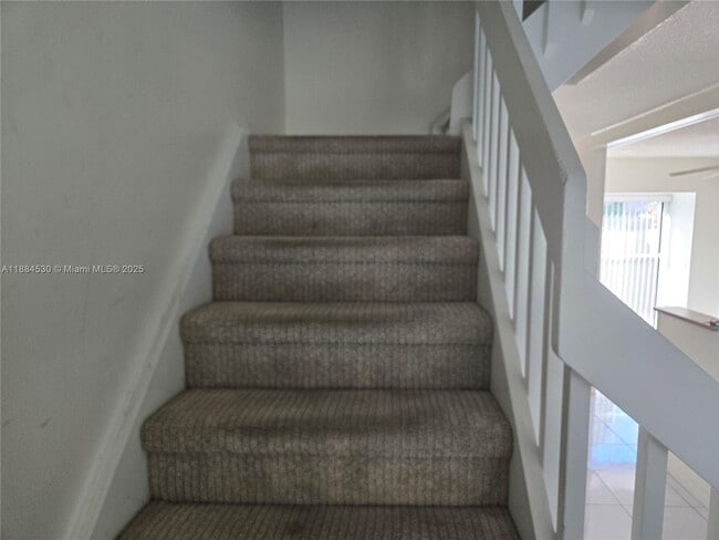 Building Photo - 4599 Carambola Cir S