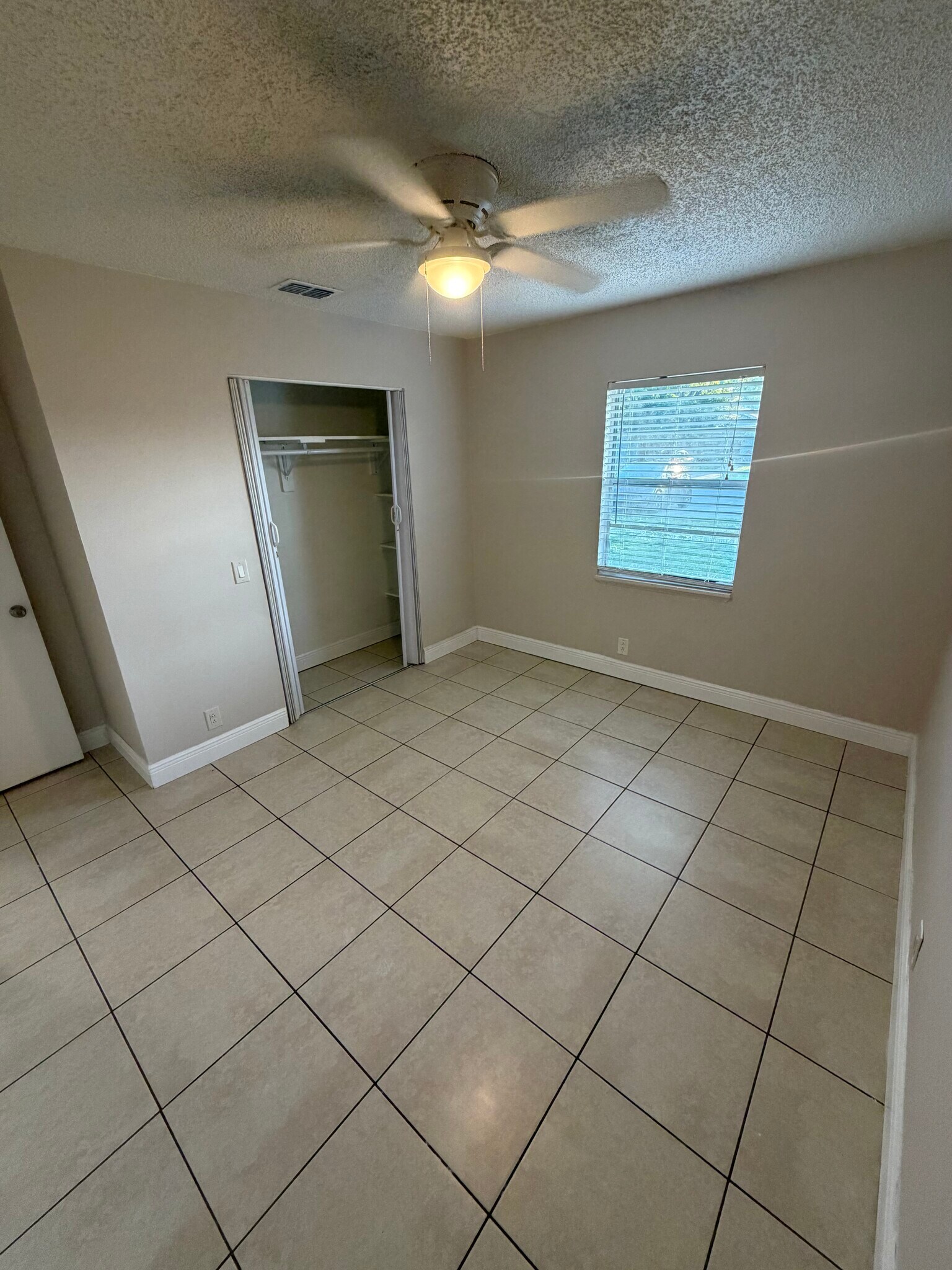 Building Photo - 5624 Struthers Ct