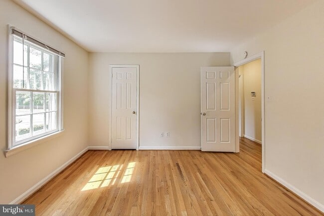 Building Photo - 10323 Snowpine Way