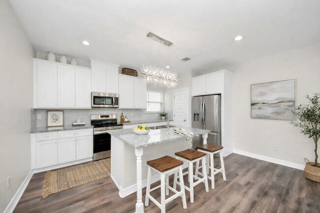 Building Photo - 410 N 4th St