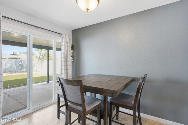 Building Photo - 1504 W Marlboro Dr