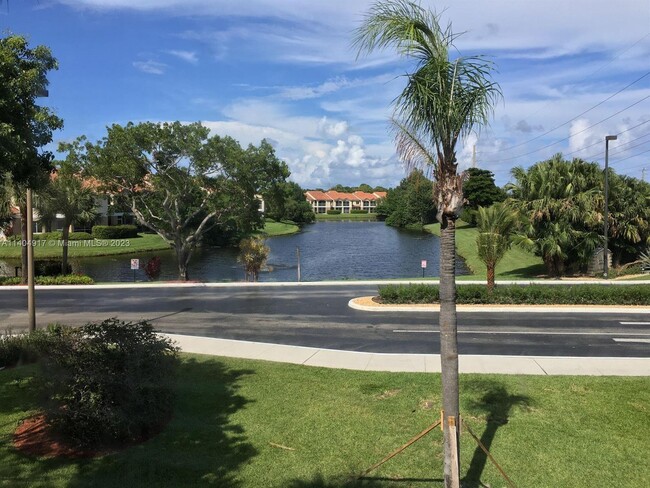 Building Photo - 815 Boynton Beach Blvd