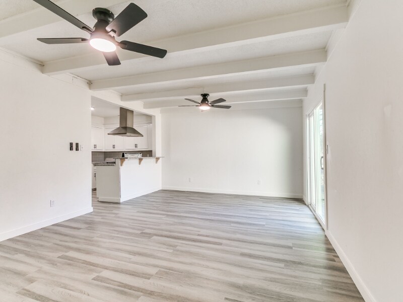 Building Photo - 1001 NW 98th St