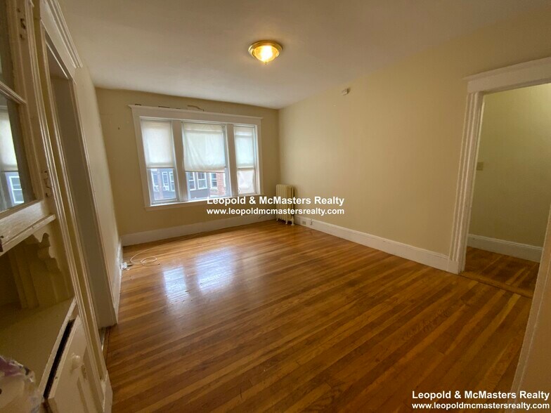 Building Photo - 13 Allston St