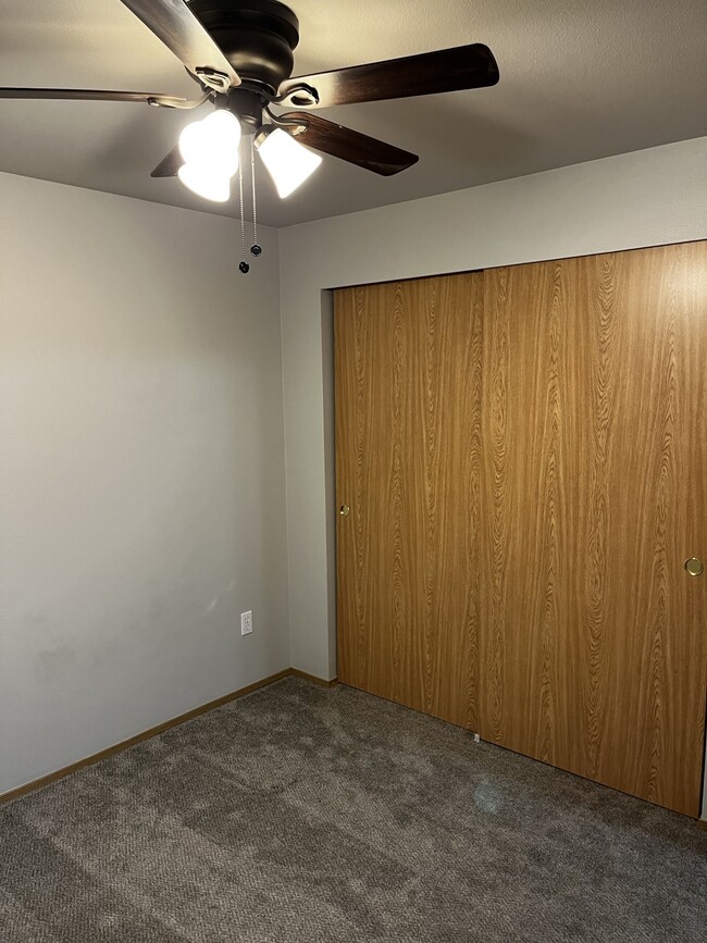 Building Photo - 9982 Greenleaf Loop SE