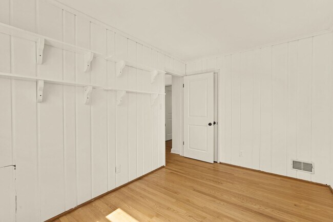 Building Photo - 3111 63rd Pl