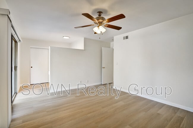 Building Photo - 36845 Reynolds Dr