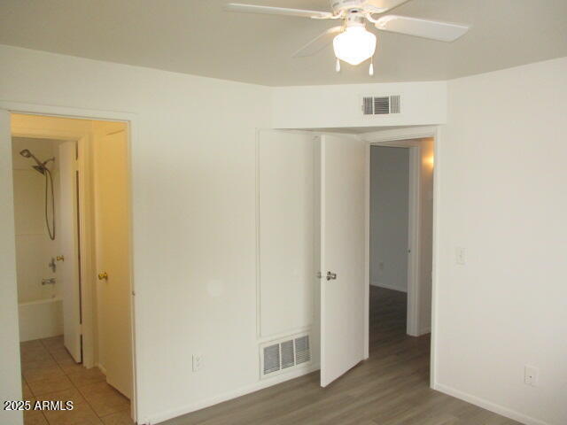 Building Photo - 906 N Revere